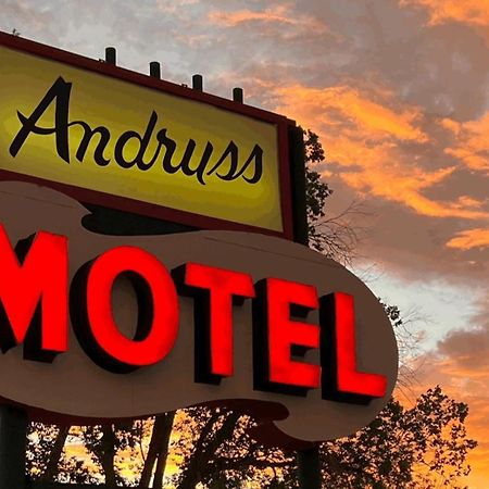 Andruss Motel Walker Экстерьер фото