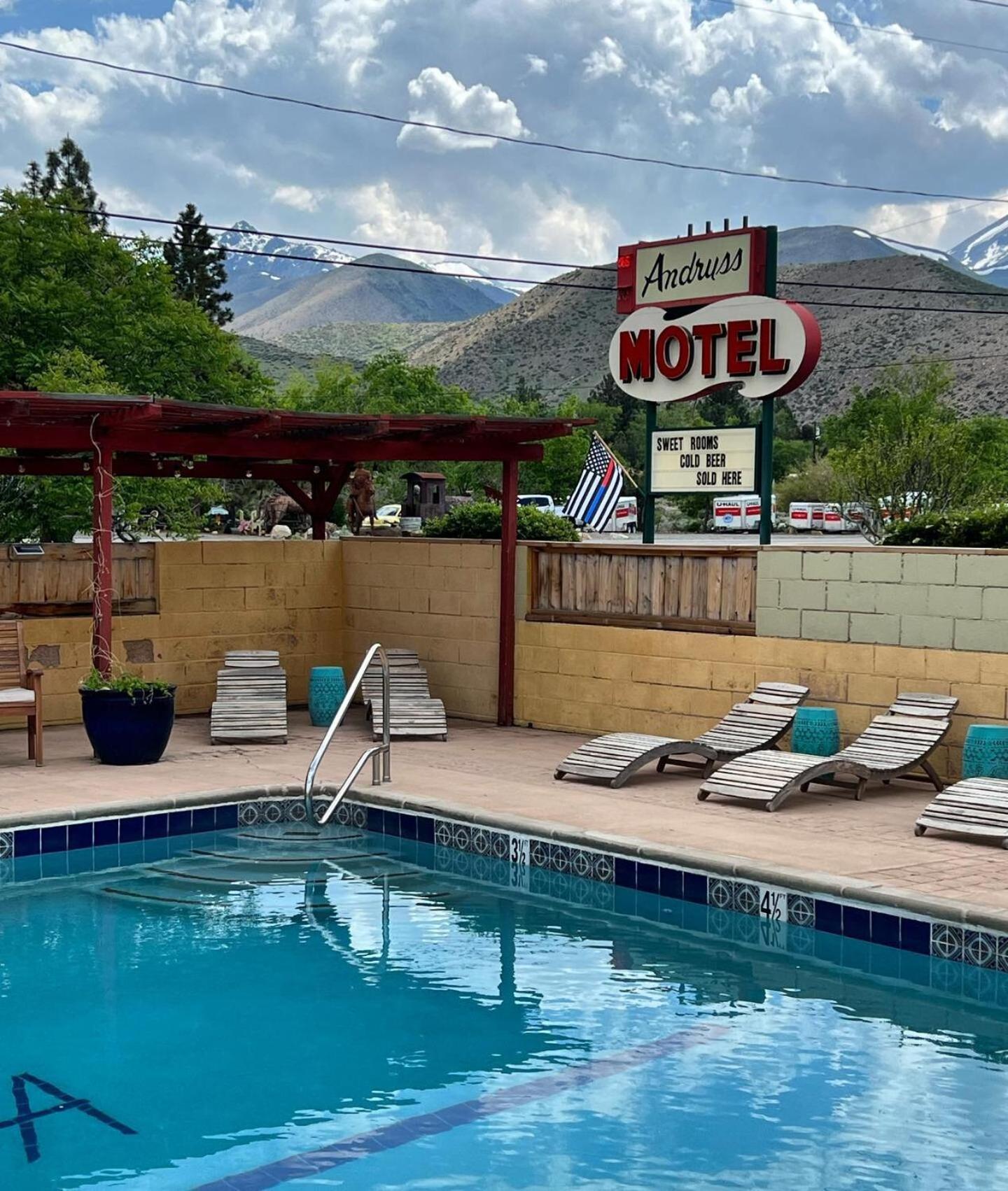 Andruss Motel Walker Экстерьер фото